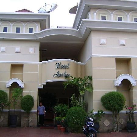 Archie Hotel Ternate Island Esterno foto